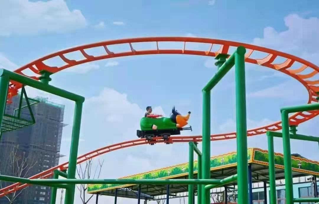 Family roller coaster for a theme park in Jakarta, Indonesia — photograph 4