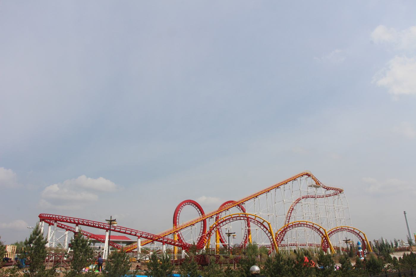 Buyer resources for thrill ride projects — photograph 3